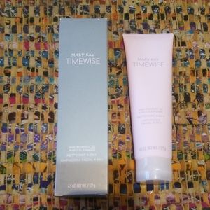 Mary Kay 4 in 1 Facial cleanser